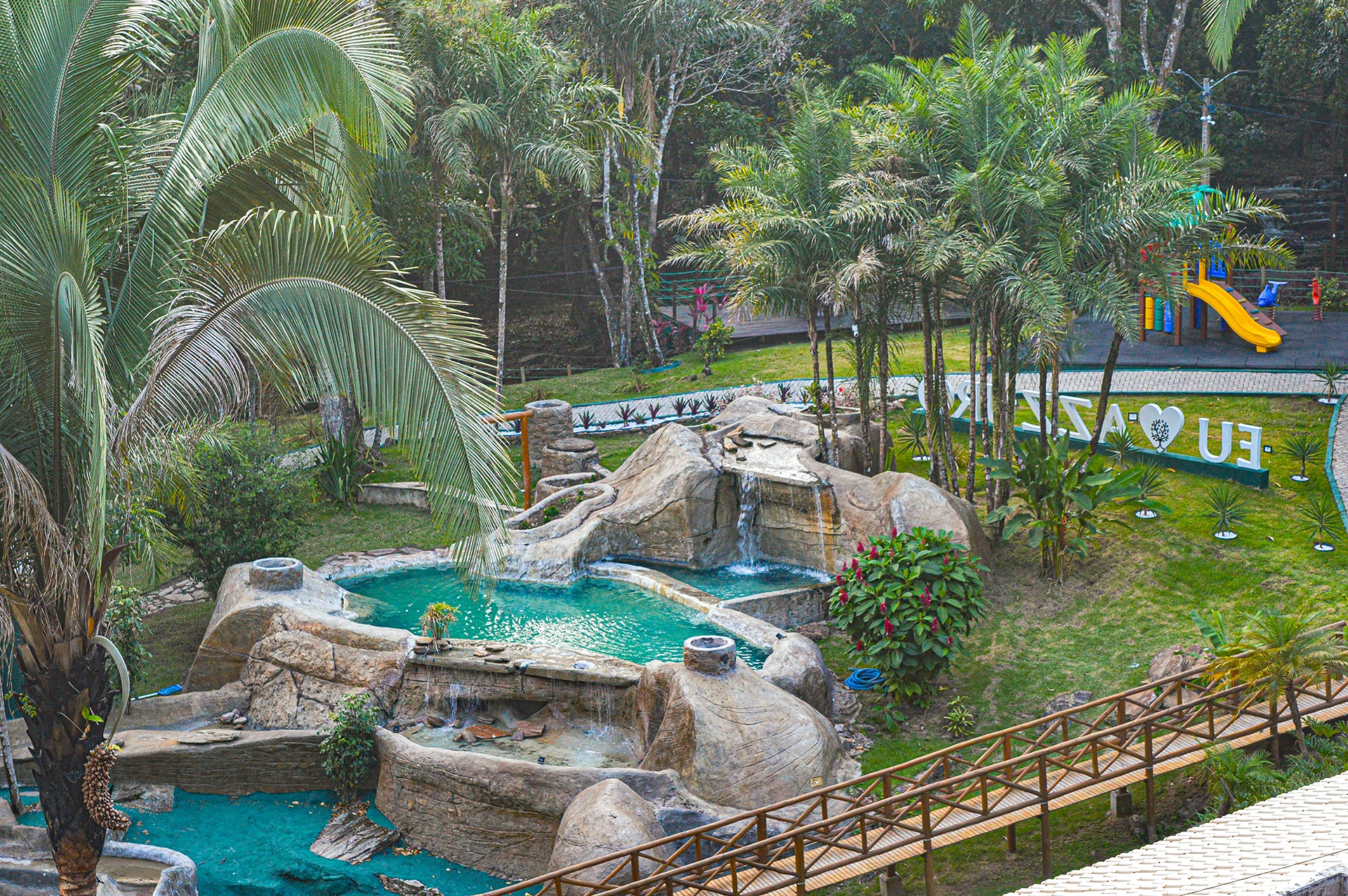 Bangalô Azzuro Hotel